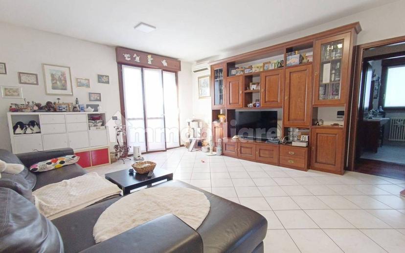 Appartamento via Leopoldo Reverberi, Centro, Cavriago — foto 36 di 46