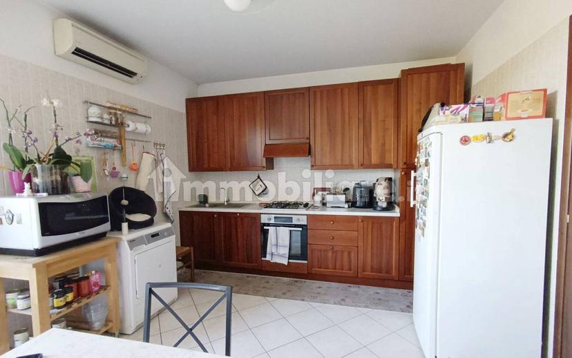 Appartamento via Leopoldo Reverberi, Centro, Cavriago — foto 24 di 46