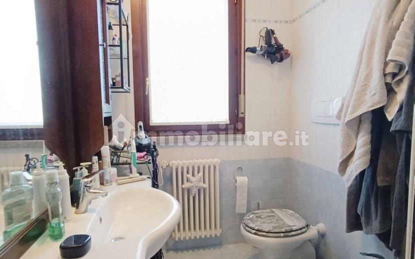 Appartamento via Leopoldo Reverberi, Centro, Cavriago — foto 40 di 46