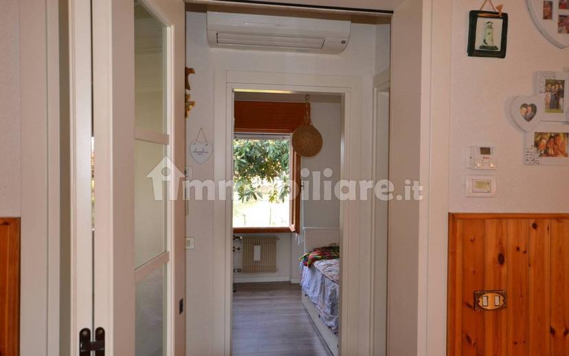 Quadrilocale via Eligiu Porcu 61, Santi Angeli, Giavera del Montello — foto 14 di 15