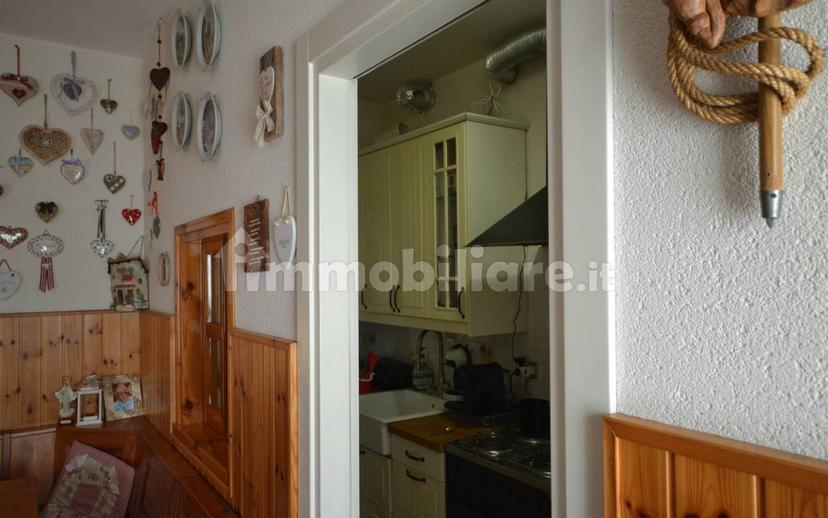 Quadrilocale via Eligiu Porcu 61, Santi Angeli, Giavera del Montello — foto 10 di 15