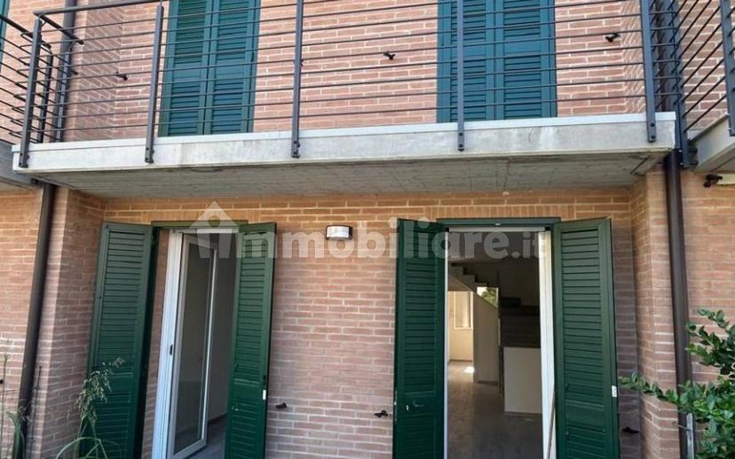 Villa a schiera via Fratelli Cervi, San Felice sul Panaro — foto 3 di 27