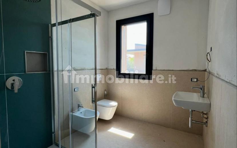 Villa bifamiliare via Serraglie 18, Pieve Vecchia, Villaggio Sanghen, Manerba del Garda — foto 21 di 38
