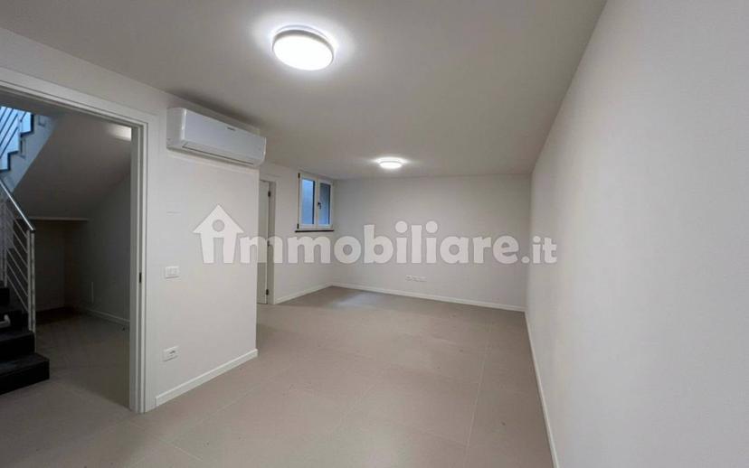 Villa bifamiliare via Serraglie 18, Pieve Vecchia, Villaggio Sanghen, Manerba del Garda — foto 9 di 38