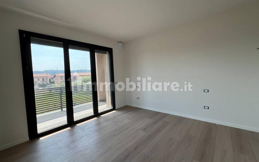 Villa bifamiliare via Serraglie 18, Pieve Vecchia, Villaggio Sanghen, Manerba del Garda — foto 31 di 38