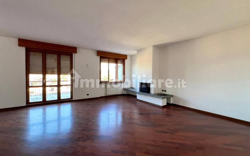 Attico via Lanzi, Gorlago — foto 3 di 21