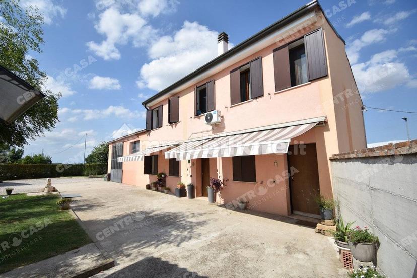 Villa bifamiliare 400 m², Centro, Legnago — foto 12 di 50