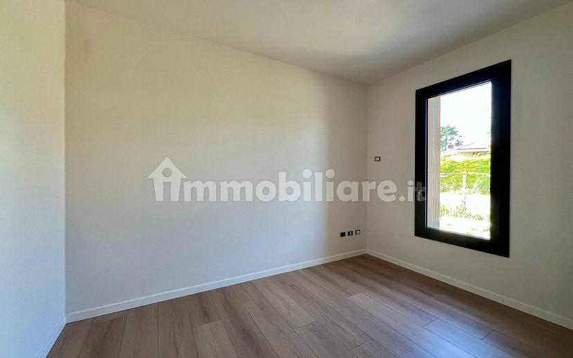 Villa bifamiliare via Serraglie 18, Pieve Vecchia, Villaggio Sanghen, Manerba del Garda — foto 24 di 38