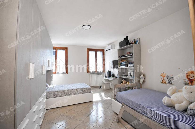 Villa bifamiliare 400 m², Centro, Legnago — foto 7 di 50