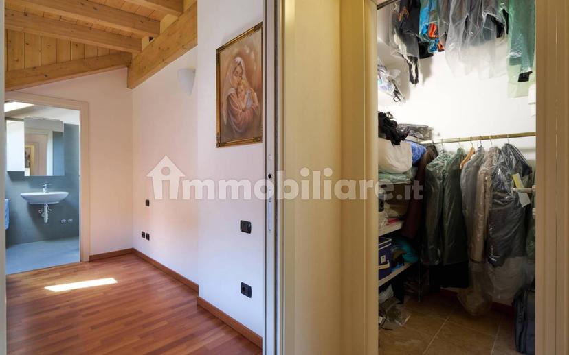 Quadrilocale via Anzio, 6, Castello, Lecco