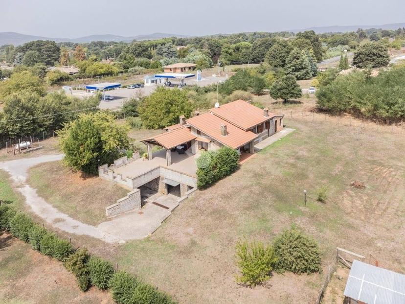 Villa unifamiliare via braccianese claudia, Oriolo Romano — foto 6 di 24