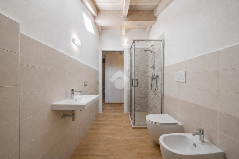 Trilocale via Emilia Est 45, San Lazzaro, Parma — foto 18 di 21