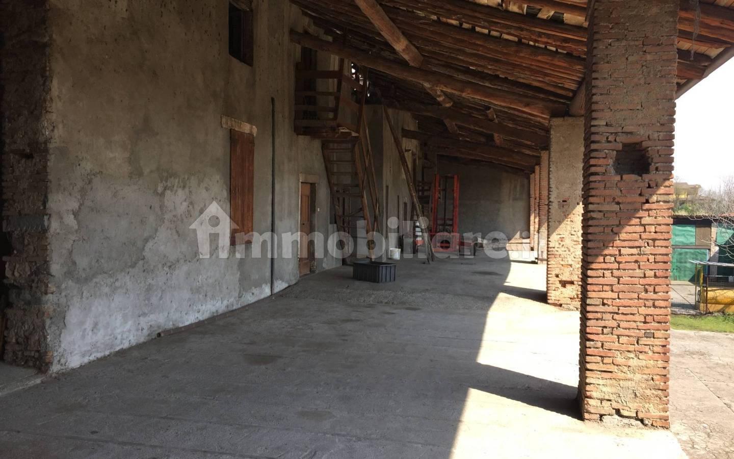 Cascina via Palazzolo, Pontoglio