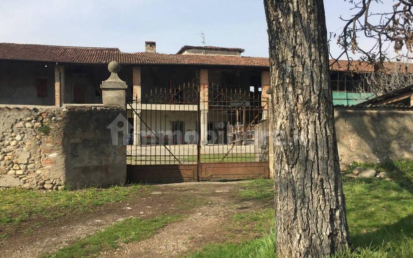 Cascina via Palazzolo, Pontoglio — foto 26 di 28