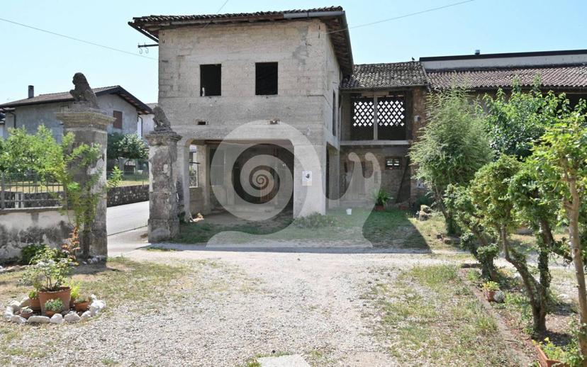 Rustico 260 m², Centro, Cassacco — foto 4 di 10