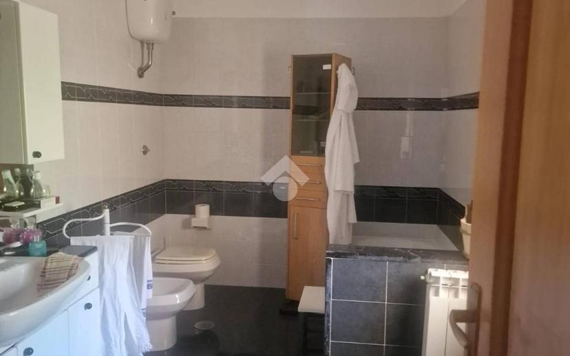 Quadrilocale via santissima trinità, Centro, Vitulano — foto 13 di 28