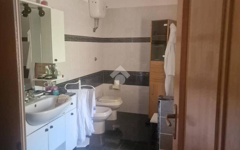 Quadrilocale via santissima trinità, Centro, Vitulano — foto 10 di 28
