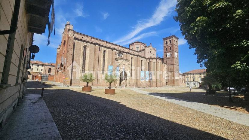Trilocale piazza Cattedrale 8, Centro Storico, Asti — foto 9 di 18