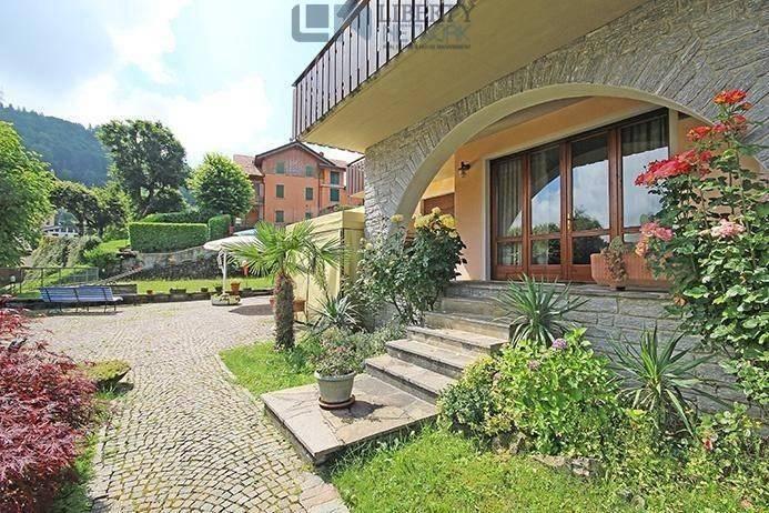 Villa unifamiliare via Vulcano 6, Selvino — foto 2 di 24