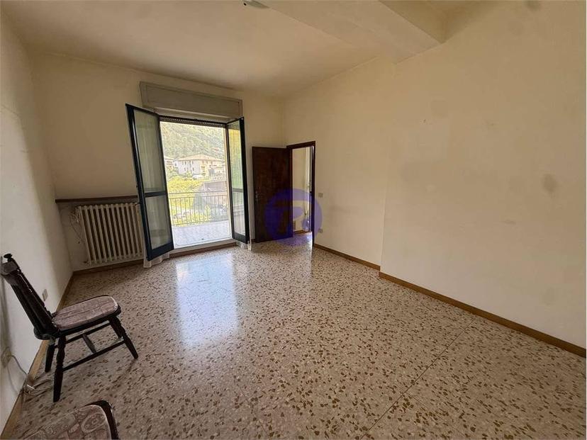Appartamento via Carlo Ceresa, 98, San Giovanni Bianco — foto 2 di 21