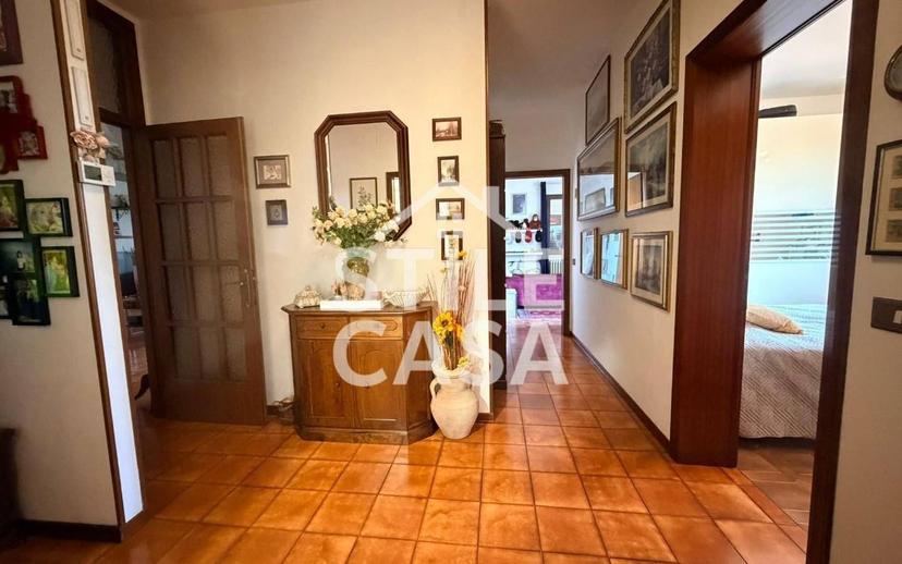 Appartamento buono stato, primo piano, Altopascio Centro, Altopascio — foto 13 di 27