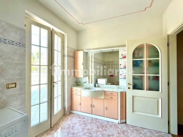 Villa unifamiliare via Enrico Fermi 12, Centro, Padenghe sul Garda — foto 33 di 44