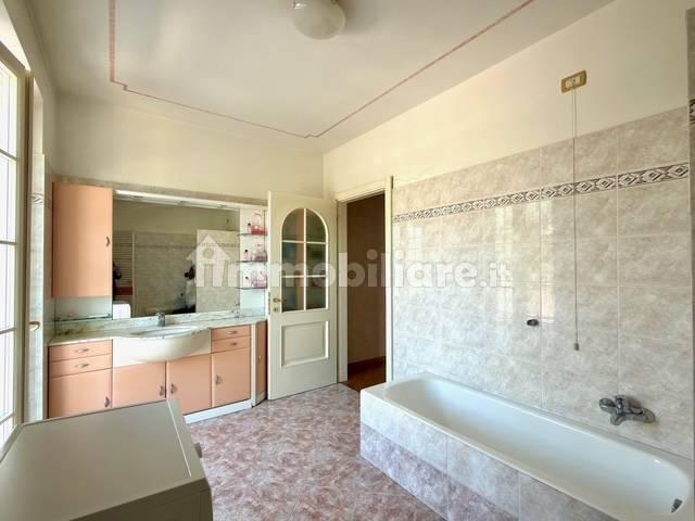 Villa unifamiliare via Enrico Fermi 12, Centro, Padenghe sul Garda — foto 20 di 44