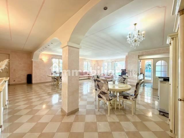 Villa unifamiliare via Enrico Fermi 12, Centro, Padenghe sul Garda — foto 39 di 44