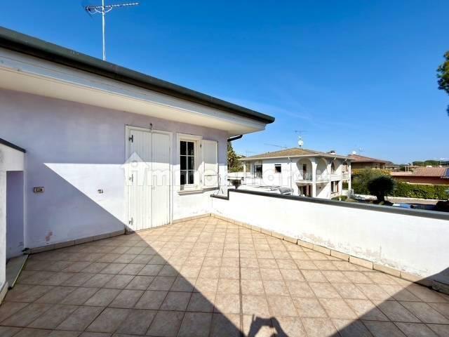 Villa unifamiliare via Enrico Fermi 12, Centro, Padenghe sul Garda — foto 41 di 44