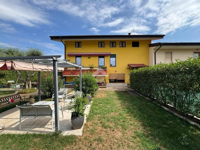 Villa bifamiliare via Martiri della Libertà 22, Centro, San Vito di Leguzzano — foto 29 di 39