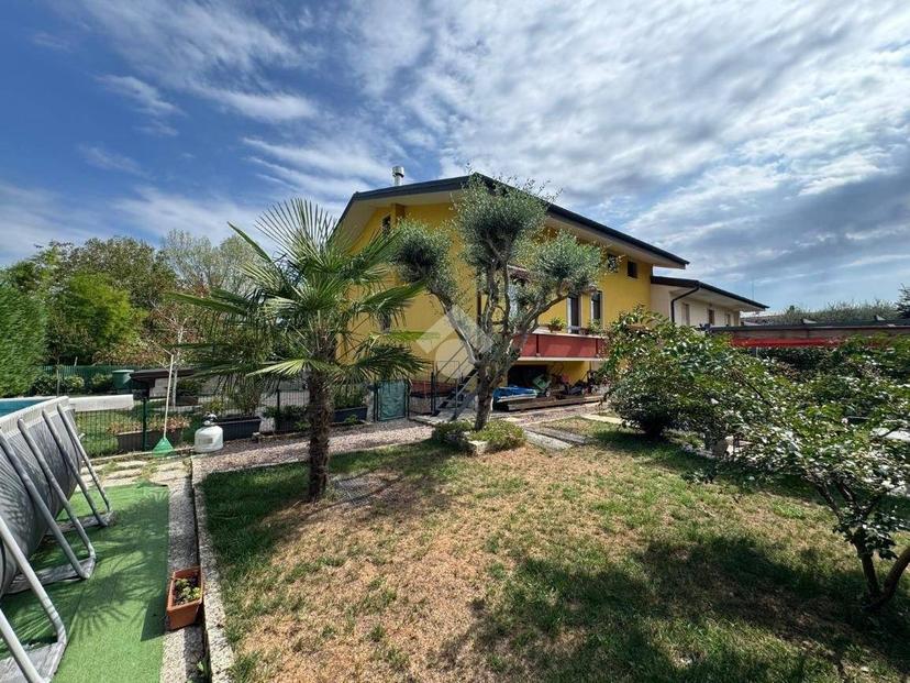 Villa bifamiliare via Martiri della Libertà 22, Centro, San Vito di Leguzzano — foto 34 di 39
