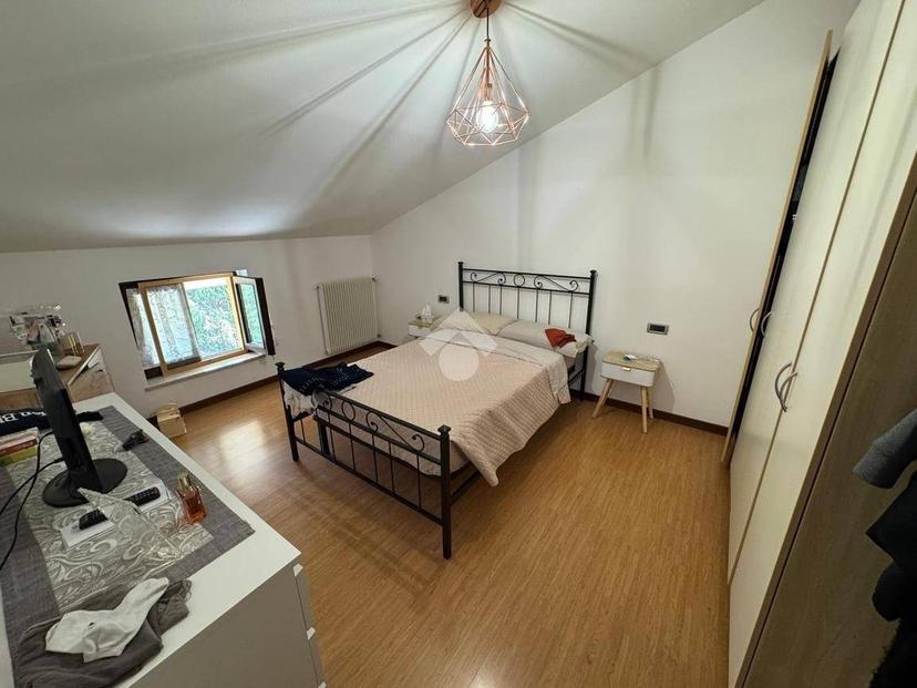 Villa bifamiliare via Martiri della Libertà 22, Centro, San Vito di Leguzzano — foto 11 di 39