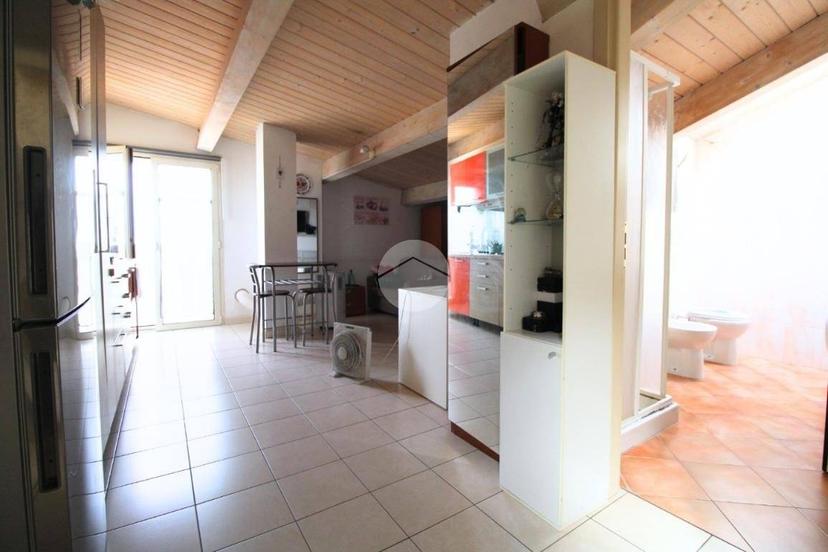 Trilocale via Bidente 31, Villaggio Primo Maggio, Rimini — foto 2 di 22