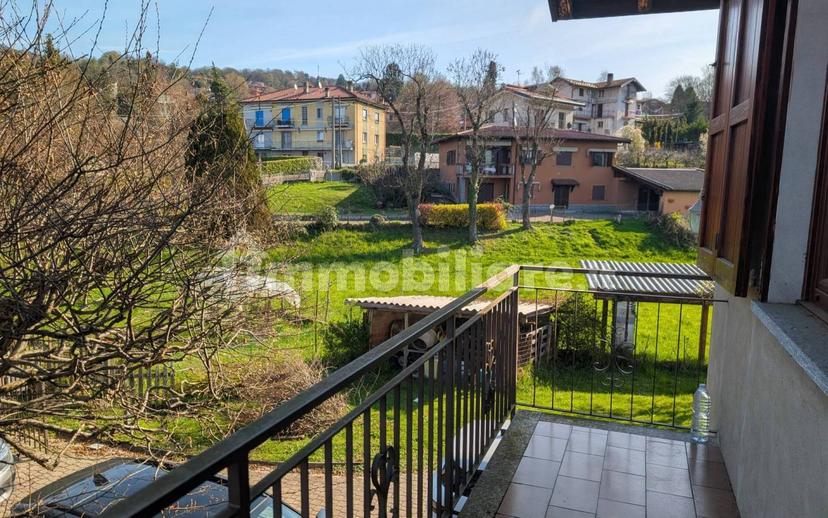 Villa bifamiliare via Giacomo Leopardi 11, Centro, Cunardo — foto 35 di 45