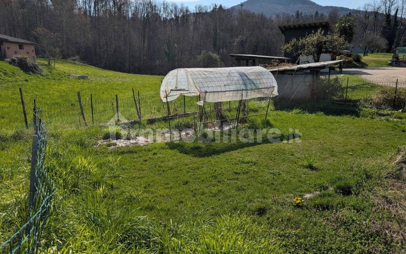 Villa bifamiliare via Giacomo Leopardi 11, Centro, Cunardo — foto 22 di 45