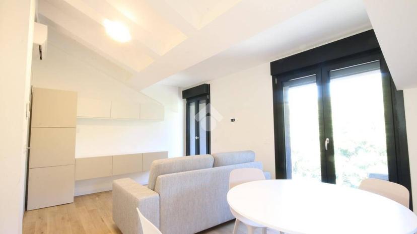 Bilocale via Bellinzona 207, Monte Olimpino, Como