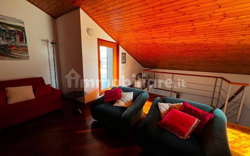 Attico ottimo stato, 199 m², Zona 2000, Piacenza — foto 10 di 14