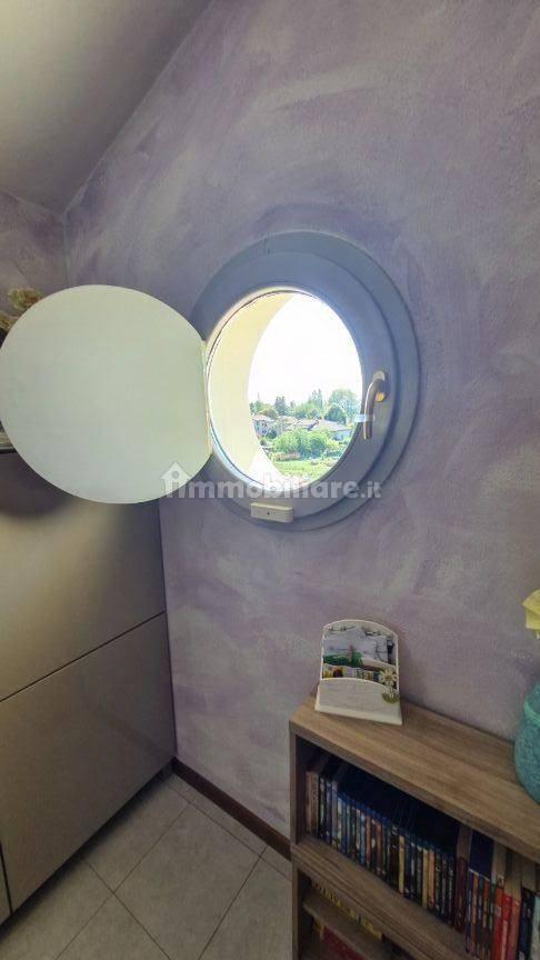 Appartamento via Friuli Venezia Giulia, Sesso, Reggio Emilia — foto 3 di 39