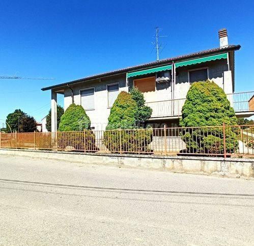 Villa unifamiliare, buono stato, 300 m², Frassineto Po — foto 24 di 31