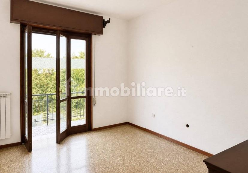 Quadrilocale via Grandi 11, Centro, Sarezzo — foto 4 di 17