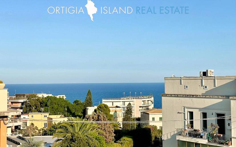 Appartamento via Delfica 5, Tica - Zecchino, Siracusa