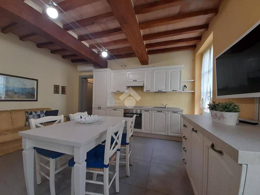 Quadrilocale via Guglielmo Du Tillot 32, Centro, Colorno — foto 2 di 17