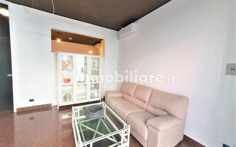 Trilocale ottimo stato, piano terra, Centro Storico, Reggio Calabria — foto 15 di 15