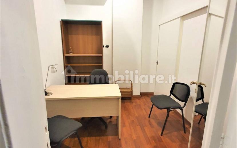 Trilocale ottimo stato, piano terra, Centro Storico, Reggio Calabria — foto 13 di 15