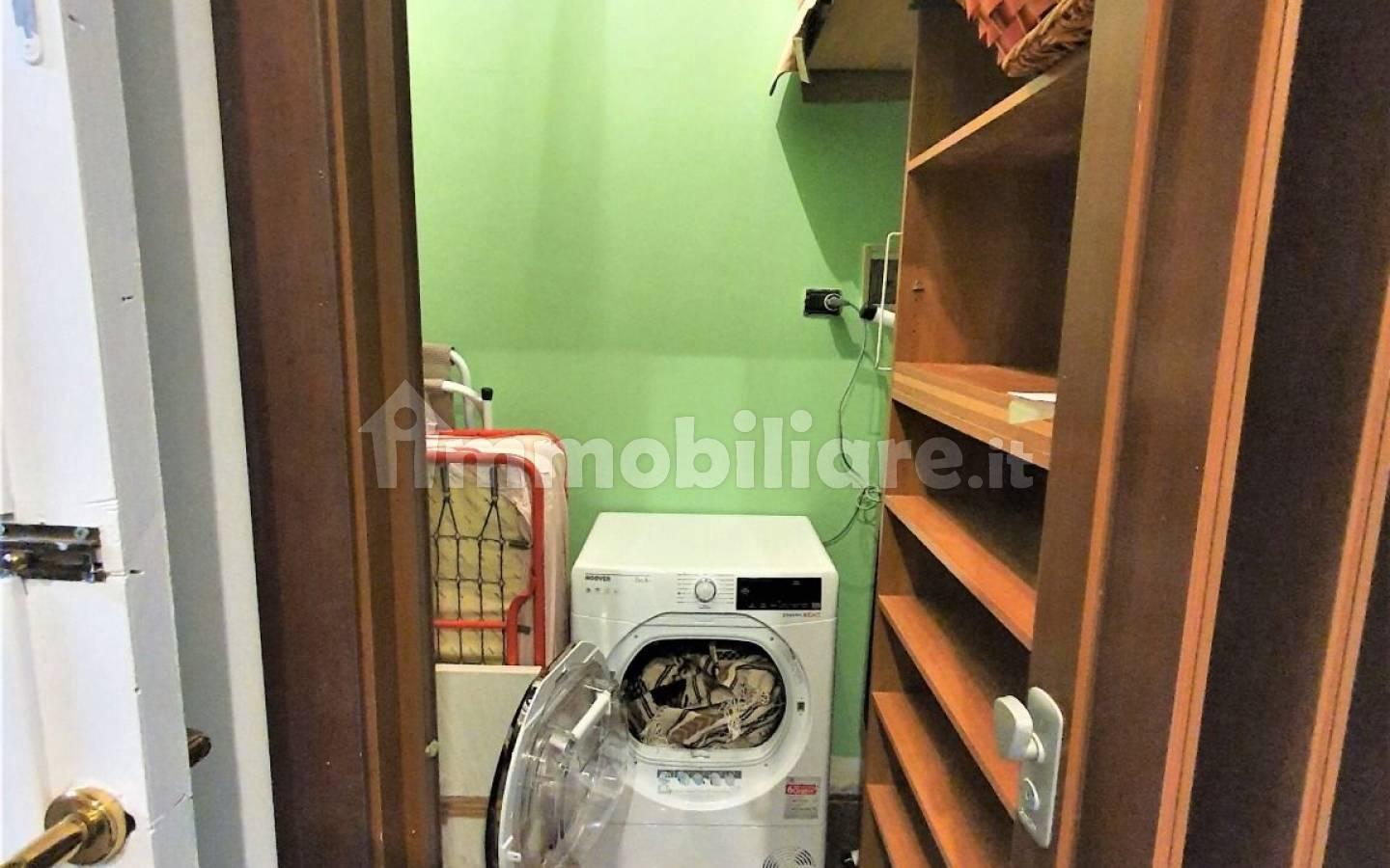 Trilocale ottimo stato, piano terra, Centro Storico, Reggio Calabria
