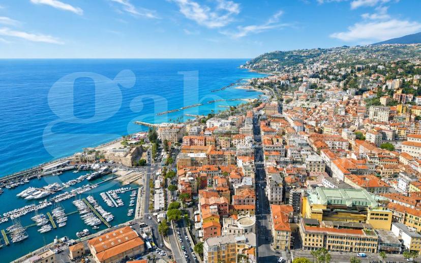 Quadrilocale via del Castillo , 6, Porto Vecchio, Sanremo — foto 19 di 24