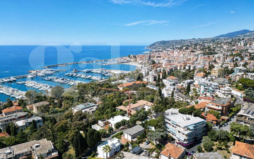 Quadrilocale via del Castillo , 6, Porto Vecchio, Sanremo — foto 17 di 24