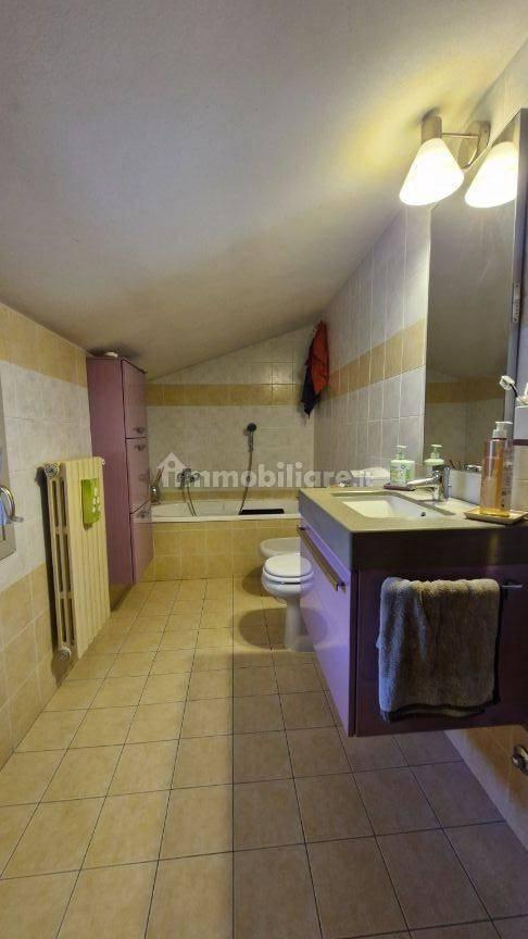Appartamento via Friuli Venezia Giulia, Sesso, Reggio Emilia — foto 2 di 39