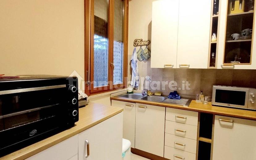 Trilocale buono stato, primo piano, Ospizio - San Maurizio, Reggio Emilia — foto 11 di 18