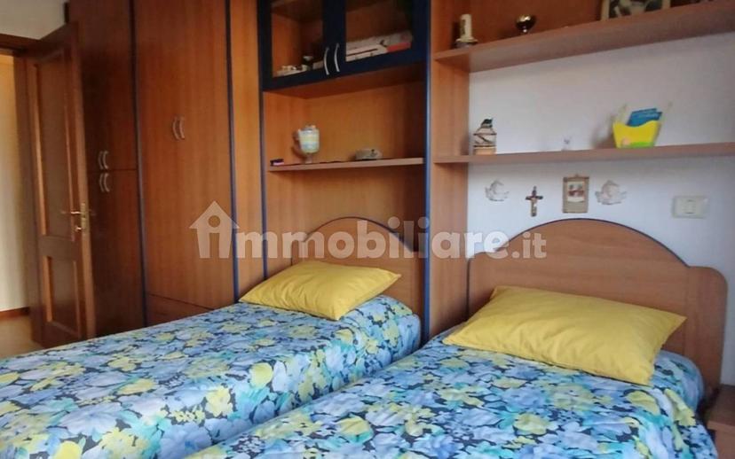 Trilocale buono stato, primo piano, Ospizio - San Maurizio, Reggio Emilia — foto 2 di 18